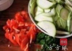 平菇炒鲜蔬的做法图解4