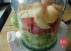 圆白菜番茄苹果汁的做法图解3