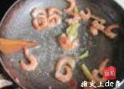 香瓜蜜豆虾仁的做法图解6