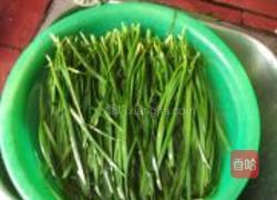 猪肝闷韭菜的做法图解2