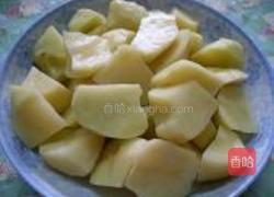 土豆烧牛肉的做法图解3