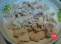 溜肥肠的做法图解1