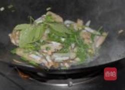 罗勒味葱姜蛏子的做法图解8