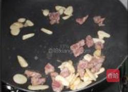 肉片炒豆角的做法图解3
