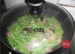 肉片炒豆角的做法图解5