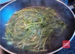 蒲公英汤米粉的做法图解1