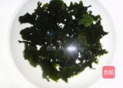 凉拌裙带菜的做法图解2