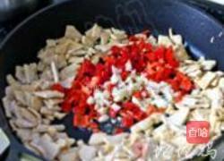 咸蛋炒臭干的做法图解10