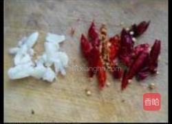 手撕包菜的做法图解2