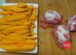 蛋黄焗南瓜的做法图解1