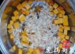 紫菜虾皮南瓜汤的做法图解3