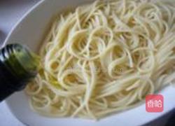 海鲜意面的做法图解2