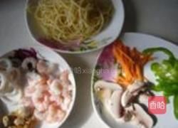 海鲜意面的做法图解3