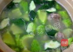 苦瓜排骨黄瓜汤的做法图解4