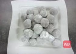 糖醋香芋球的做法图解3