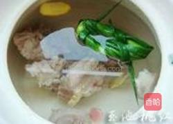 西瓜皮排骨汤的做法图解3