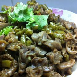 酸豆角炒鸡胗的做法[图]