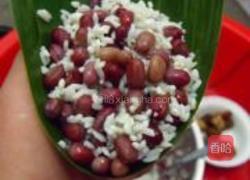 相思红豆蜜枣粽的做法图解5