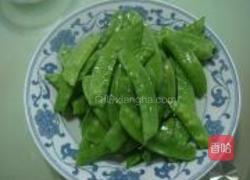 扁豆炒双鲜的做法图解1