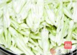 鱼香白豆角的做法图解1