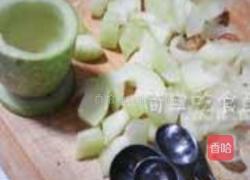暖心鸡丝节瓜羹的做法图解1