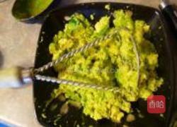 牛油果沙拉的做法图解1