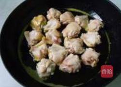 板栗烧鸡翅的做法图解3