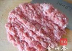 牛肉萝卜馅包子的做法图解1