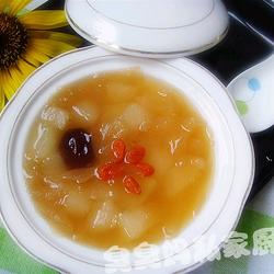 银耳雪梨羹的做法[图]