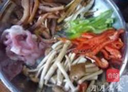 乌贼鲞炒茶树菇的做法图解1