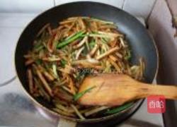 土豆炒香干的做法图解8