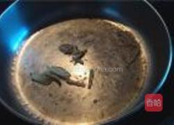 腊肉炒芥兰的做法图解3
