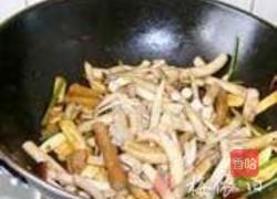 茭白茶树菇的做法图解7