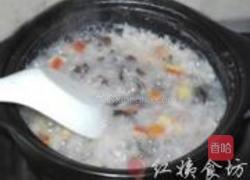 木耳山楂粥的做法图解7