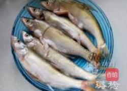 家常醋焖白条鱼的做法图解1