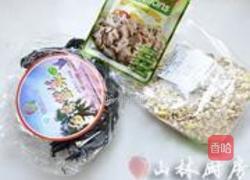 五谷燕麦紫菜金枪鱼粥的做法图解1