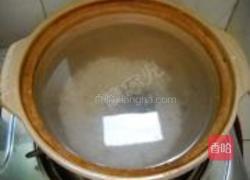 红枣薏仁菊花粥的做法图解4