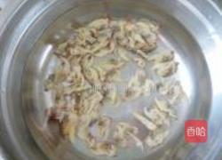 蛤蜊紫菜蛋花汤的做法图解1