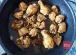 红烧栗子鸡块的做法图解7