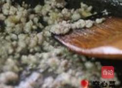 腊肠糯米香饭的做法图解1