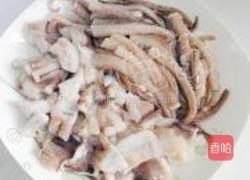 芹菜豆干炒鱿鱼须的做法图解1