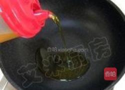 芹菜豆干炒鱿鱼须的做法图解7