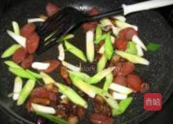 腊味炒蒜苗的做法图解4
