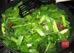 腊味炒蒜苗的做法图解5
