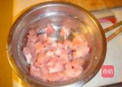 五彩家常豆腐丁的做法图解1