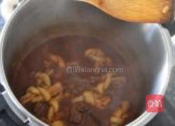 红酒烧牛腩百叶结的做法图解8