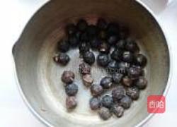 桂圆红枣花生汤的做法图解2
