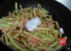 酸辣西瓜皮的做法图解4