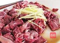 红枣鸽粥的做法图解1