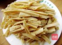 紫甘蓝炒干豆腐的做法图解2